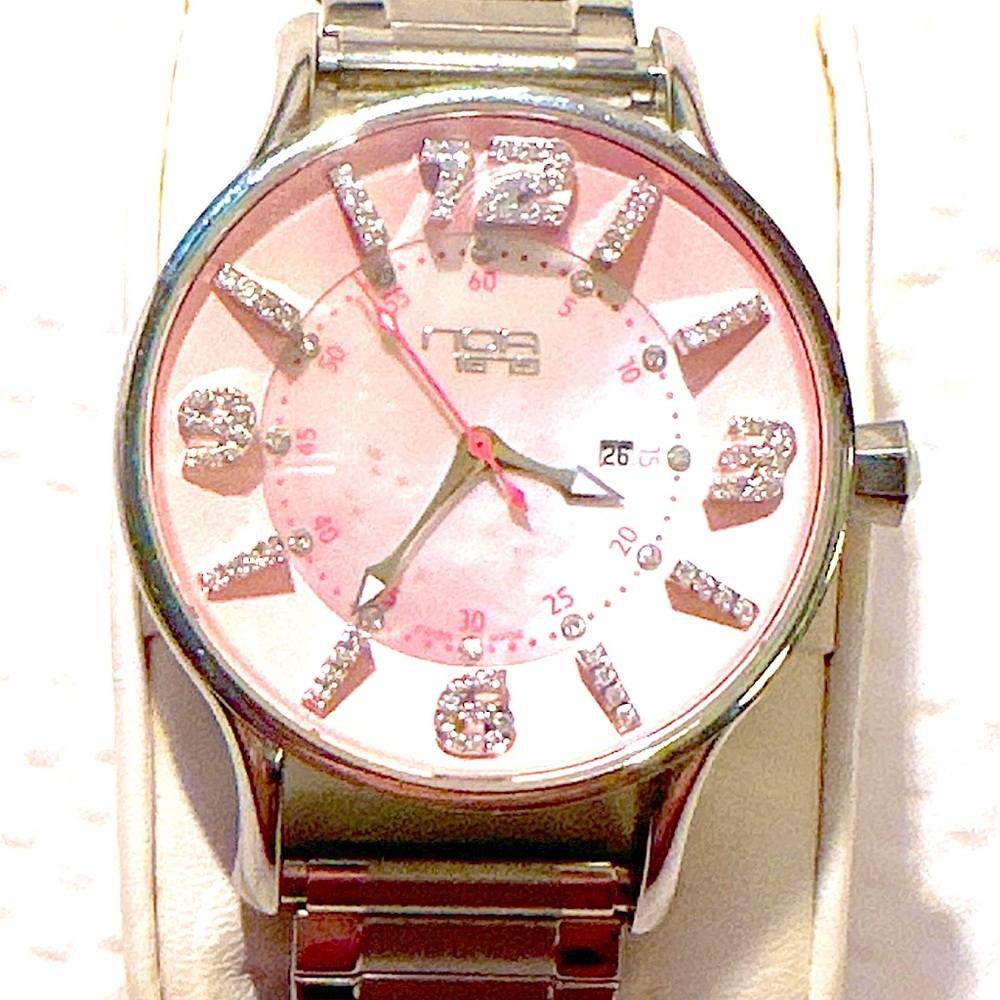 Noa automatic watch pink pearl face with diamond numbers